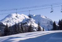 Sunrise Guiding : la montagne appartient aux skieurs qui se lèvent tôt !. Publié le 13/12/11. Morzine